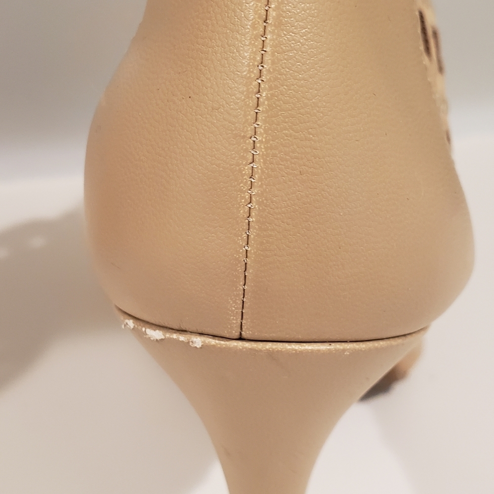 NWOT Gianni Bini Laser-cut Peep Toe Booties - Picture 6 of 7